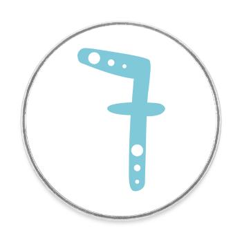 Number 7 - Round  fridge magnet - white - Front