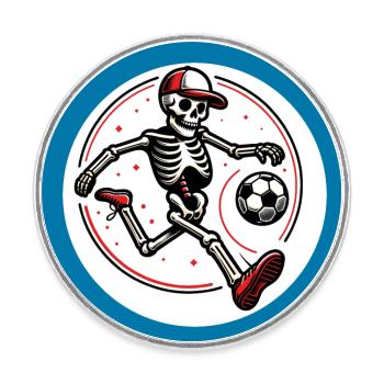 Skull with baseball cap playing football - Round  fridge magnet - white - Front