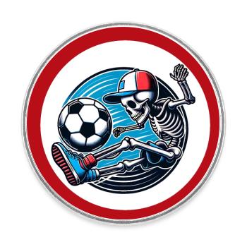 Skull mit Basecap spielt Fussball - Runder Kühlschrankmagnet - Weiß - Vorne