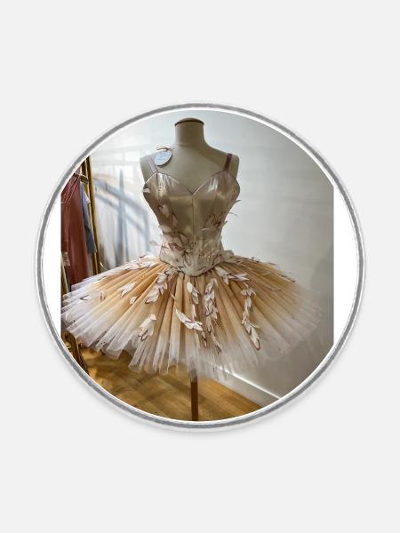 Federballerina Tutu - Runder Kühlschrankmagnet - Weiß