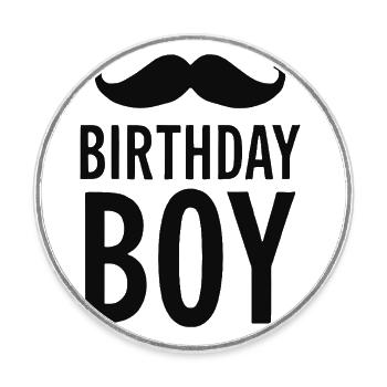 Birthday Boy – Geburtstag mit Schnurrbart - Runder Kühlschrankmagnet - Weiß - Vorne