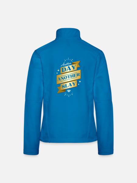 Un autre jour, un autre meurtre – Déclaration glamour - Veste en tissu softshell Femme - bleu clair - Dos