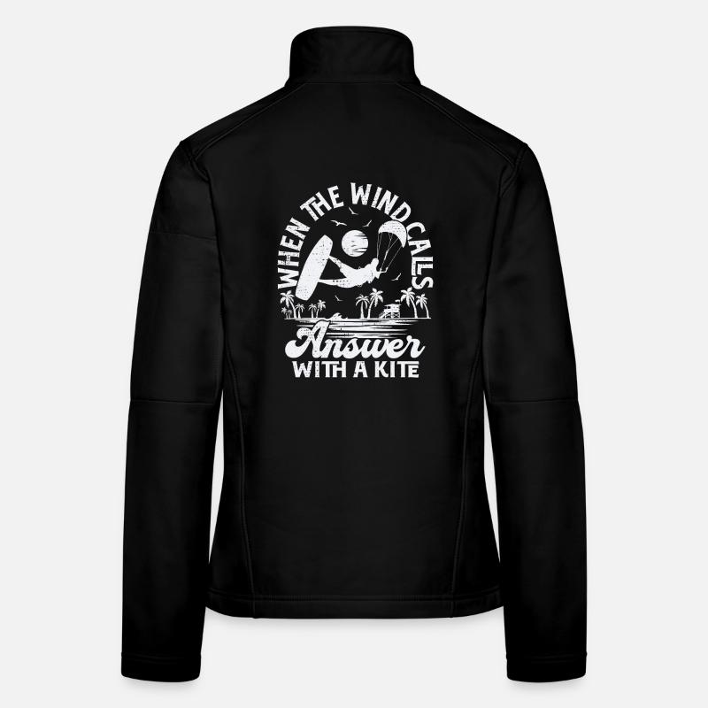 When the wind calls answer with a kite - Frauen Softshelljacke - Schwarz