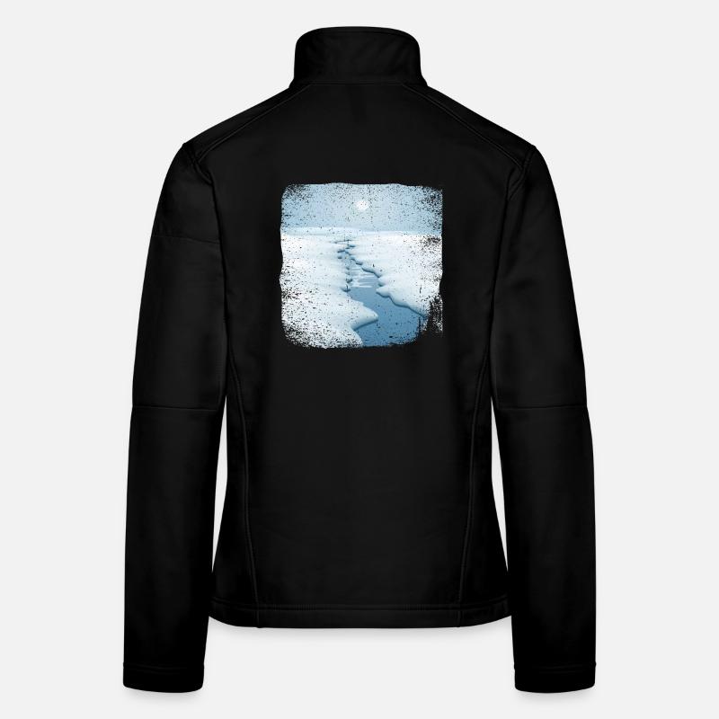 Bach im Schnee mit ausgefranstem Rand Frauen Softshelljacke