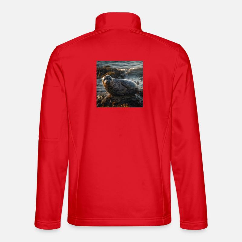 Robbe auf der Klippe am Meer - Unisex Softshelljacke - Rot