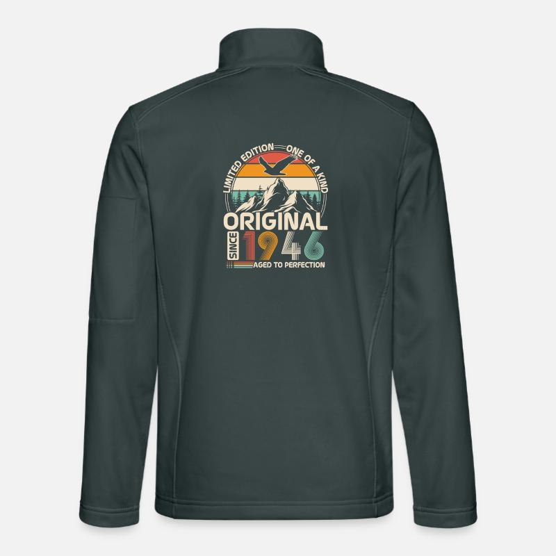 1946 Original Vintage Birthday Gift Unisex Softshell Jacket