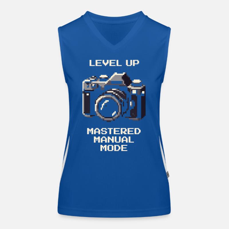 Level Up | Manual mode mastered, ISO aperture Women's Functional Contrast Tank Top