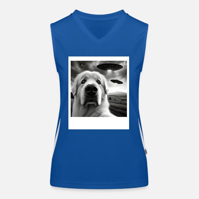 Great Pyrenees Funny Graphic Selfie with UFOs Weir Women's Functional Contrast Tank Top