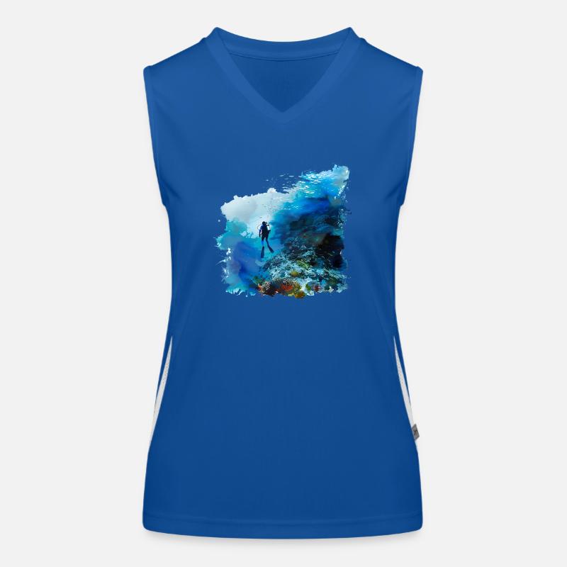 Weightless gliding while diving Women's Functional Contrast Tank Top