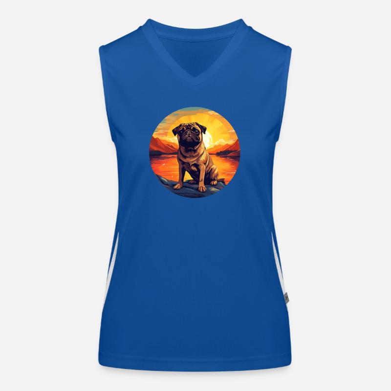 Pug in the sunset: A round idyll Women's Functional Contrast Tank Top