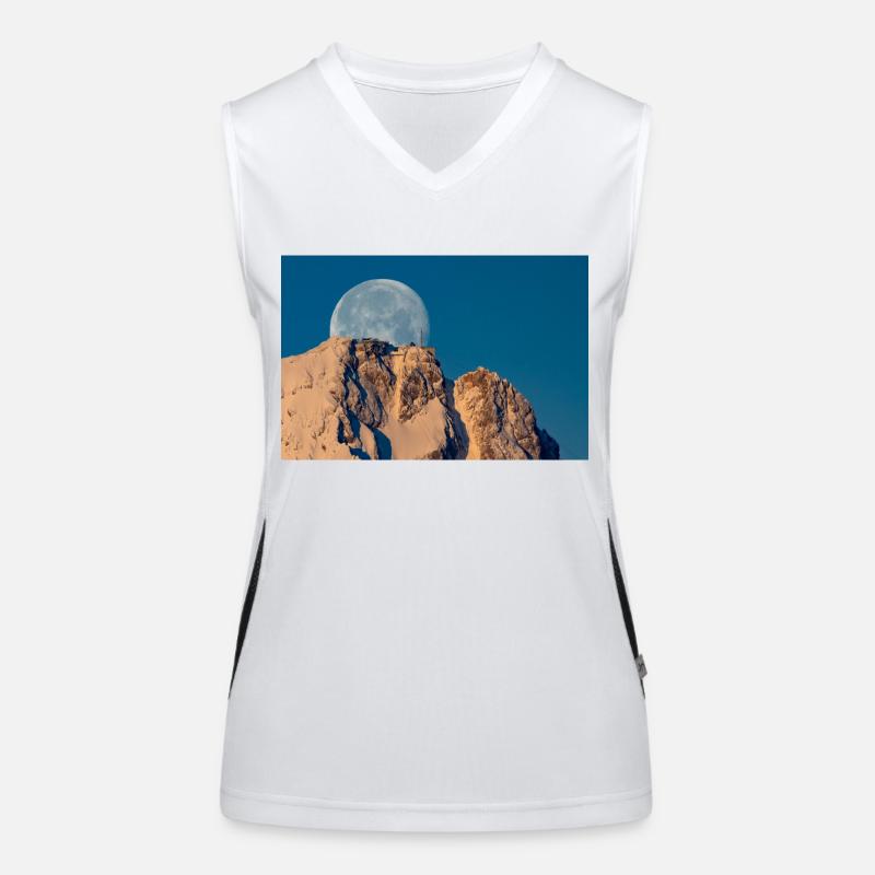 Mond hinter der Zugspitze Funktionelles Kontrast-Tank Top für Frauen