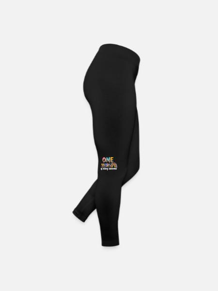 A Year of Being Awesome Animal Skin Pattern - Women’s Jersey Leggings - black - Right