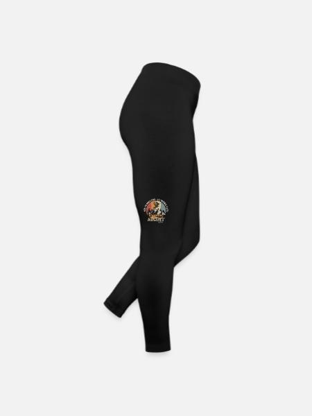 August 1978 Vintage Retro Birthday Gift 1978 - Women’s Jersey Leggings - black - Right
