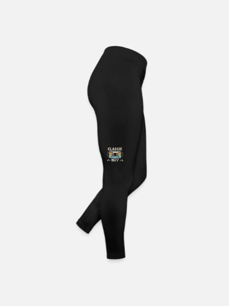 Vintage 1977 Retro Birthday Cassette 1977 - Women’s Jersey Leggings - black - Right