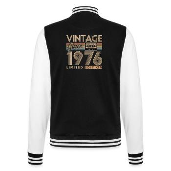 50-jähriges Jubiläum - College-Sweatjacke - Schwarz/Weiß - Hinten - Marisol (170cm)