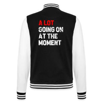Im Moment ist viel los - College-Sweatjacke - Schwarz/Weiß - Hinten - Marisol (170cm)