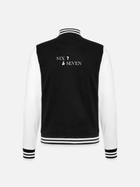 Six seven 67 Typography weiß lustig - College-Sweatjacke - Schwarz/Weiß