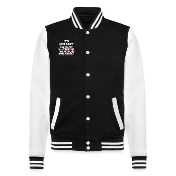 ES IST NICHT EINFACH, DAS ARMBONBON MEINER FRAU ZU SEIN - College-Sweatjacke - Schwarz/Weiß - Vorne - Nik (191cm) & Marisol (170cm)
