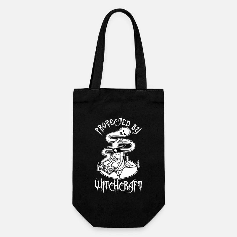 Protected By Witchcraft - Geschenkbeutel für Flaschen - Schwarz