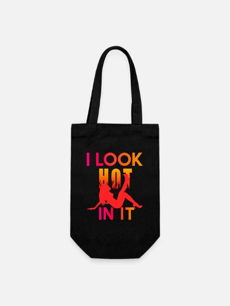 I Look Hot In It - Geschenkbeutel für Flaschen - Schwarz