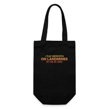 Ich spiele Hüpfspiel auf Landminen So weit, so gutes Wortspiel - Geschenkbeutel für Flaschen - Schwarz - Vorne