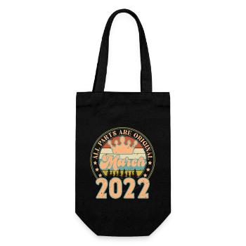 März 2022. Geburtstagsgeschenk März 2022. März. - Geschenkbeutel für Flaschen - Schwarz - Vorne