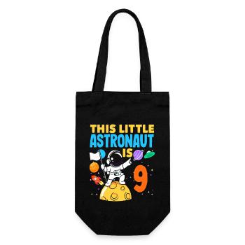 This little astronaut is nine years old - Gift Bag for Bottles - black - Front