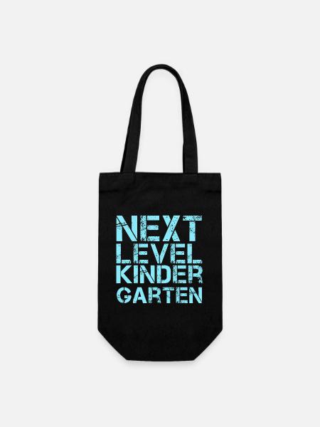 Next Level Kindergarten - Geschenkbeutel für Flaschen - Schwarz