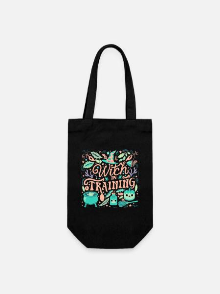 Witch in Training - Geschenkbeutel für Flaschen - Schwarz