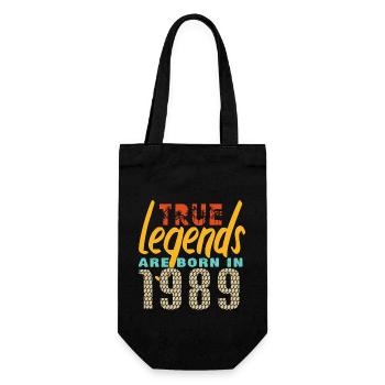 Die True Legends wurden 1989 geboren. Jahr 2025. - Geschenkbeutel für Flaschen - Schwarz - Vorne
