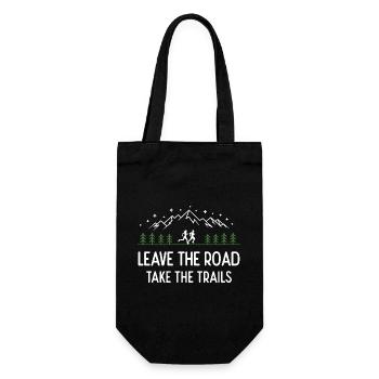Trailrunning – Verlasse die Straße, nimm die Trails - Geschenkbeutel für Flaschen - Schwarz - Vorne