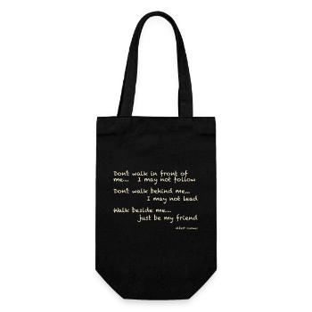 Albert Camus: Dont walk in front of me... I may - Geschenkbeutel für Flaschen - Schwarz - Vorne