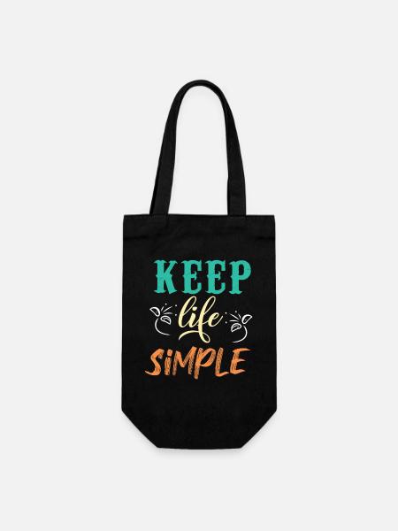Halten Sie das Leben einfach Motivationsdesign - Geschenkbeutel für Flaschen - Schwarz