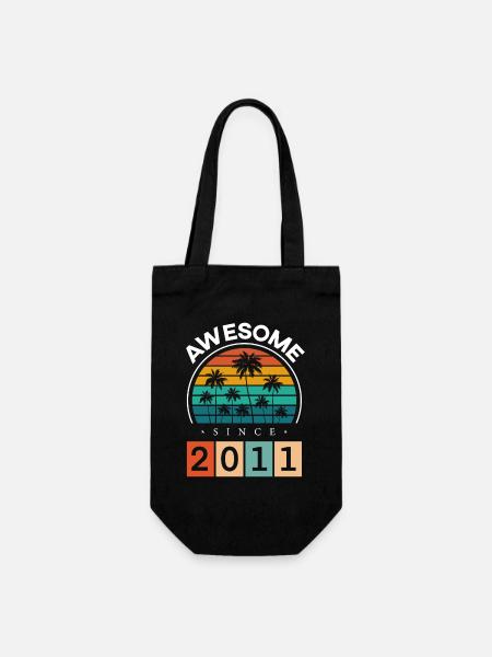 2011 Geboren Geburtstag Geburtsjahr Vintage - Geschenkbeutel für Flaschen - Schwarz