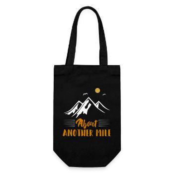 About Another Mile Hiking Adventure Shirt - Geschenkbeutel für Flaschen - Schwarz - Vorne