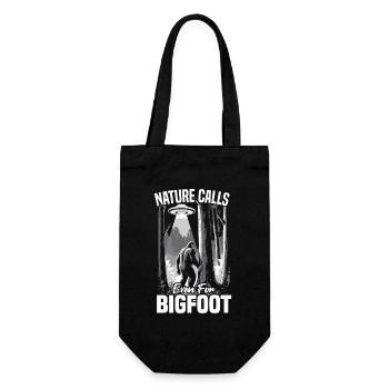 Die Natur ruft Bigfoot Sasquatch Pinkeln Draußen - Geschenkbeutel für Flaschen - Schwarz - Vorne