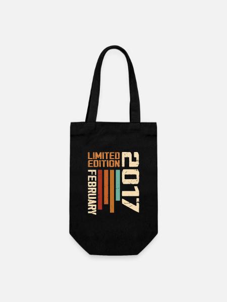 Née en Février 2017 Rétro 2017 Anniversaire - Sac à bouteille - noir