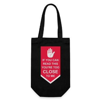 too close to me - Gift Bag for Bottles - black - Front