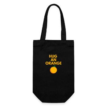 HUG AN ORANGE - Gift Bag for Bottles - black - Front