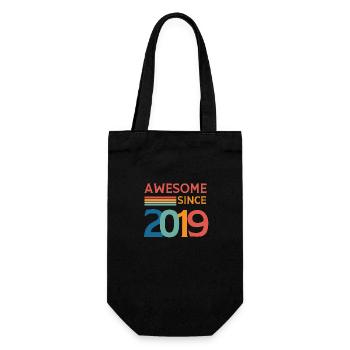Großartig seit 2019 - Geschenkbeutel für Flaschen - Schwarz - Vorne