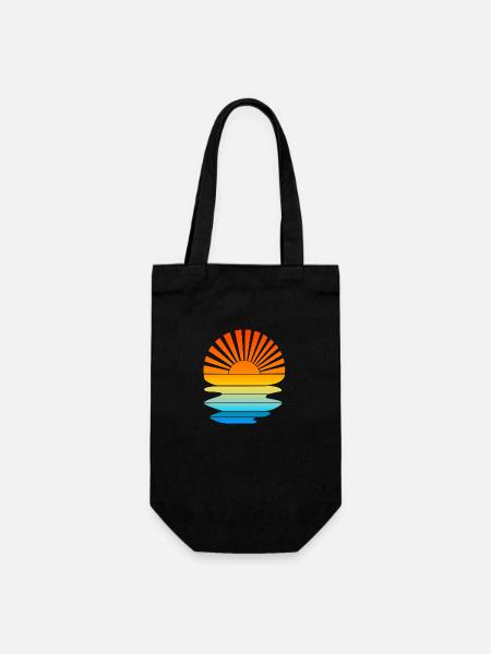 Retro Sonnuntergang mit Wellen - Geschenkbeutel für Flaschen - Schwarz