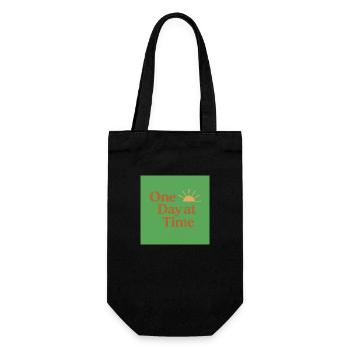One Day at a Time – Positive Mental Health Shirt - Gift Bag for Bottles - black - Front