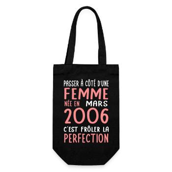 Anniversaire 20 ans - Née en Mars 2006 - Sac à bouteille - noir - Devant