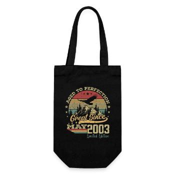 21 years old Aged to Perfection born in May 2003 - Gift Bag for Bottles - black - Front