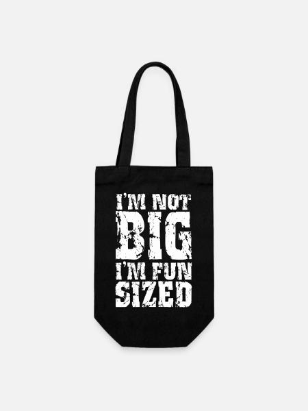 Ich bin nicht groß, ich habe eine lustige Größe - Geschenkbeutel für Flaschen - Schwarz