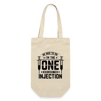 Nurse gives injection - Gift Bag for Bottles - nature - Front