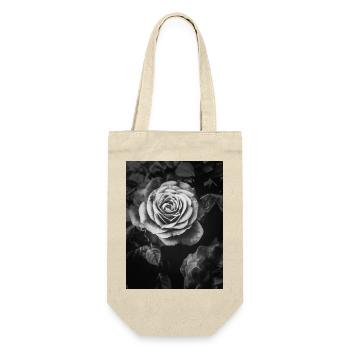 Black and white rose close-up - Gift Bag for Bottles - nature - Front