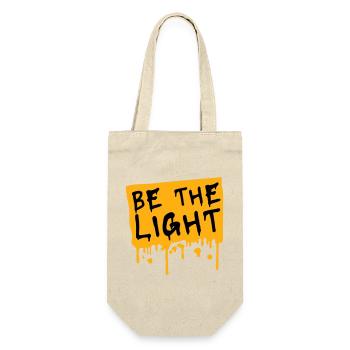 Be The Light Motivierend Positivität Spruch Logo - Geschenkbeutel für Flaschen - Natur - Vorne