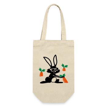 Le lapin tire une carotte de terre - Sac à bouteille - nature - Devant