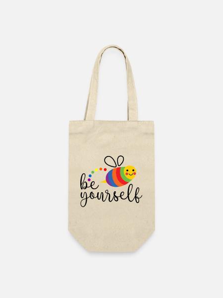 LGBTQ Pride Month - Sei du selbst - Geschenkbeutel für Flaschen - Natur